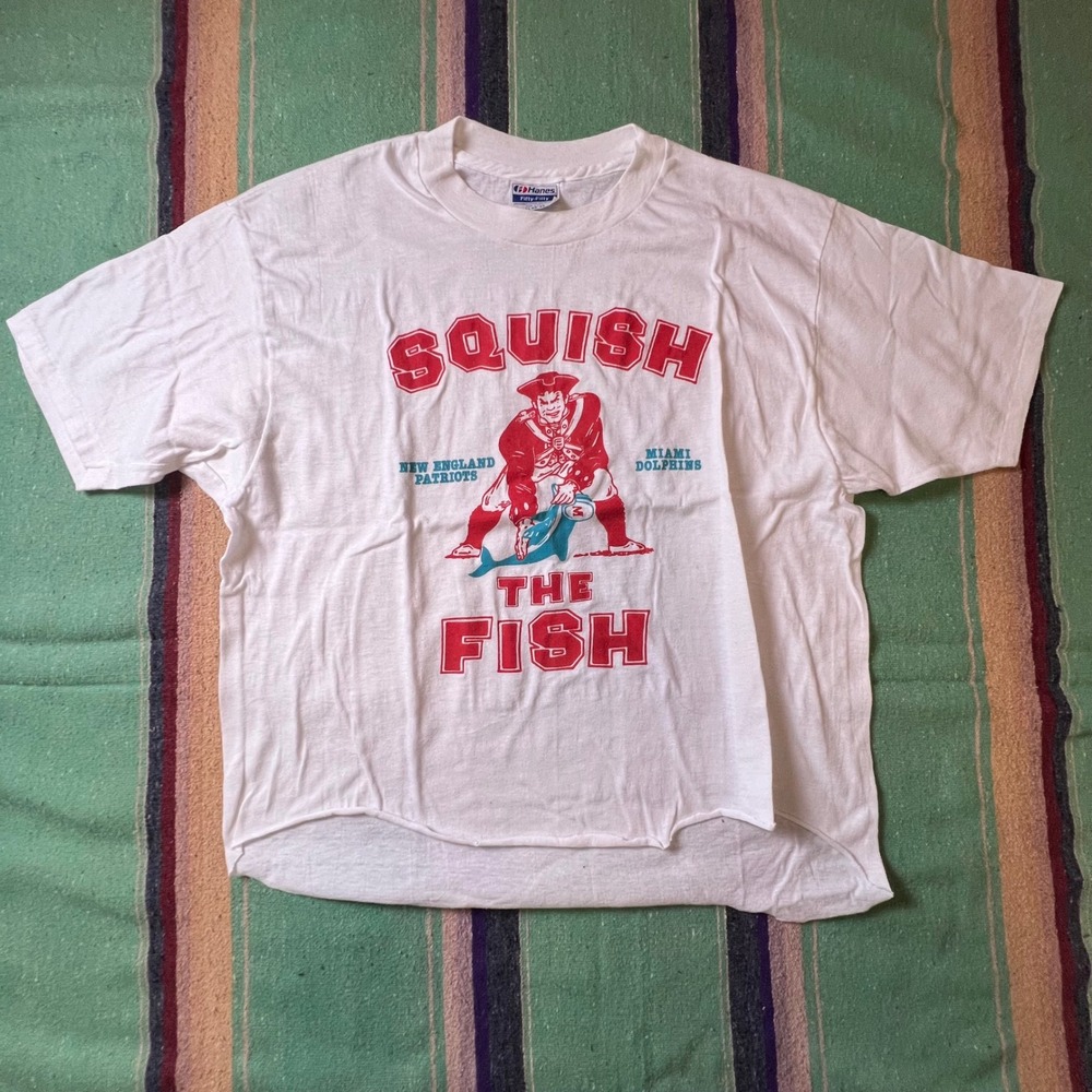 Vintage 1980s New England Patriots vs Dolphins Shirt Mens White Squish The Fish